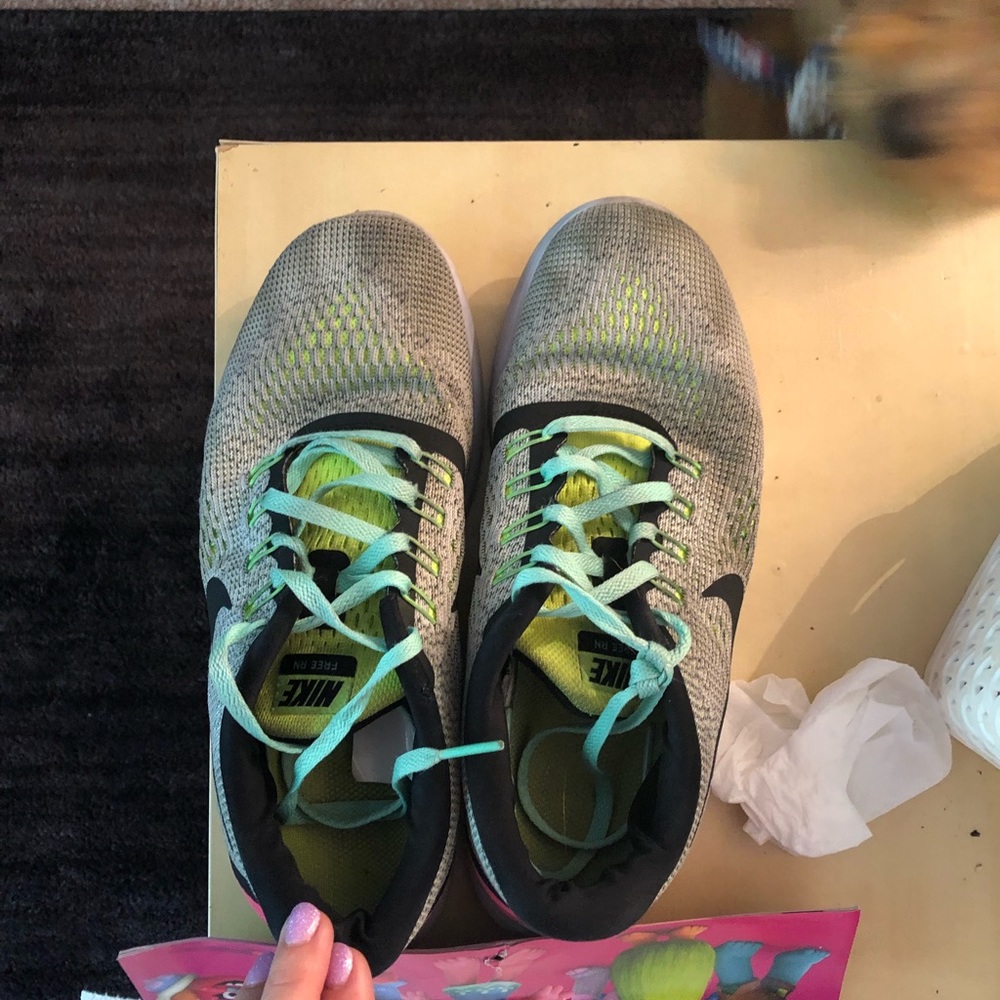 WM Nike Free sz 8